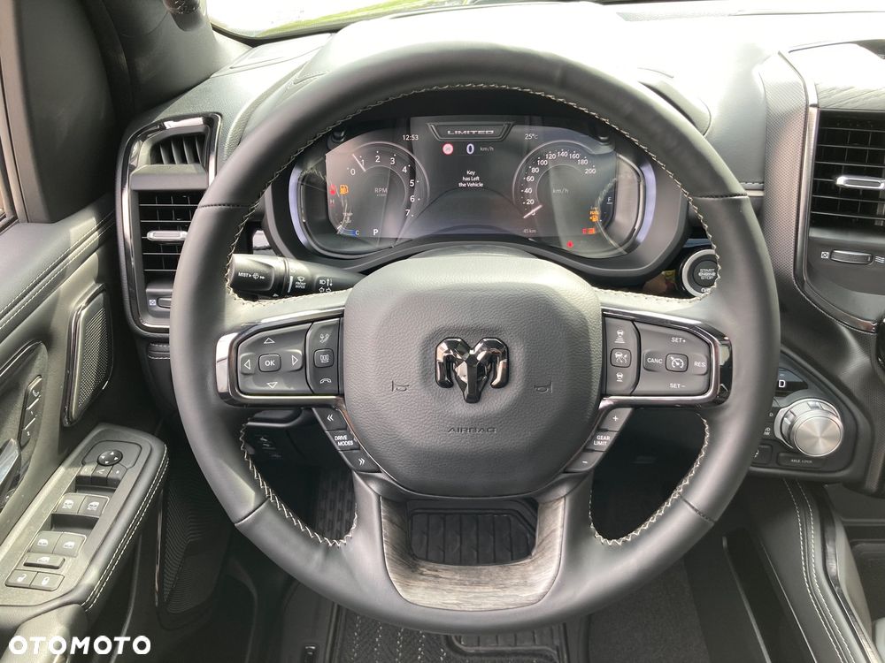RAM 1500 - 27