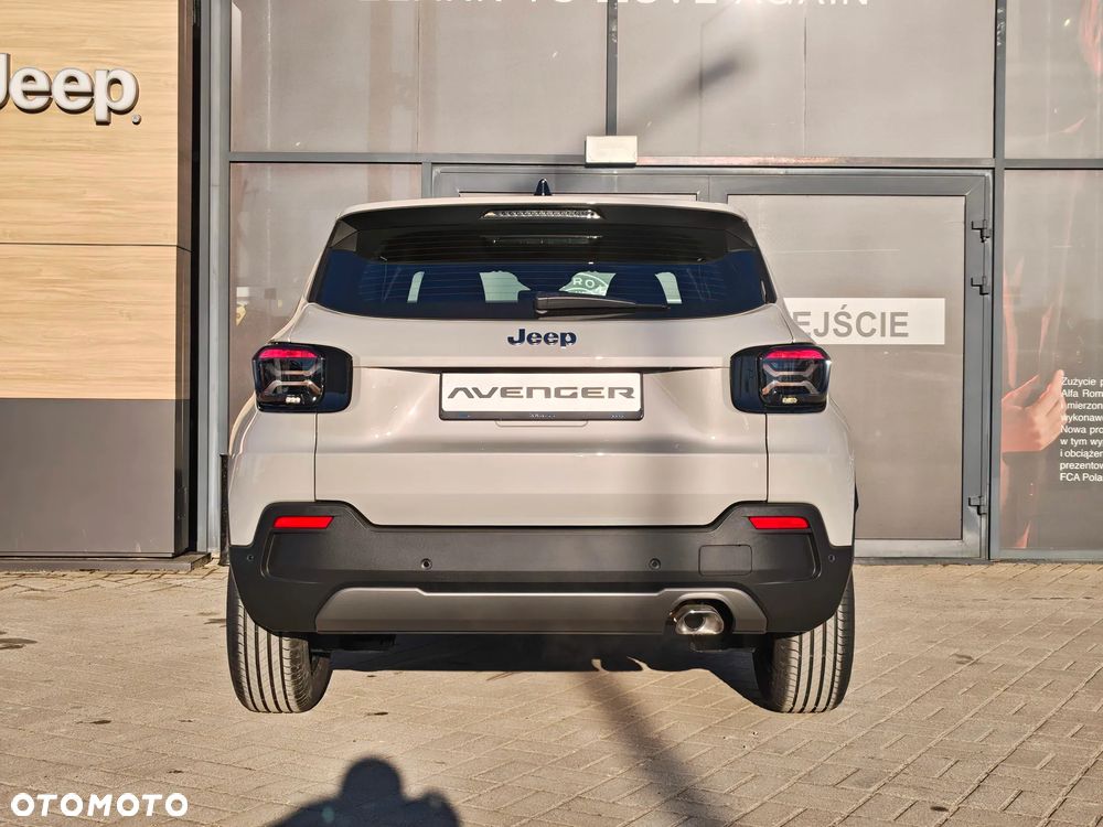 Jeep Avenger 1.2 T3 mHEV Longitude FWD eDCT6 - 8