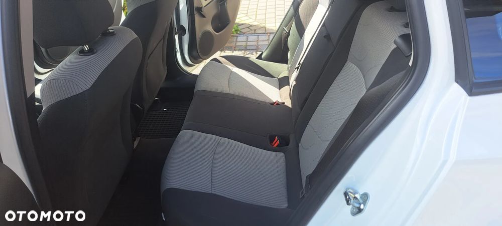 Chevrolet Cruze Station Wagon 1.6 LS+ - 24