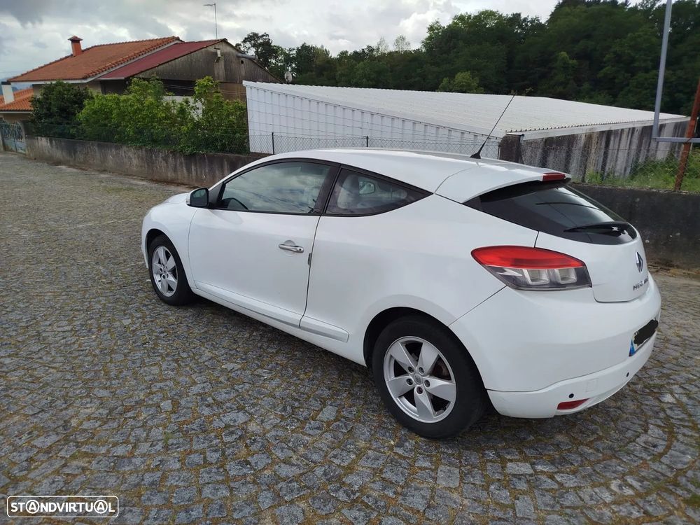 Renault Mégane Coupe 1.5 dCi Dynamique - 1
