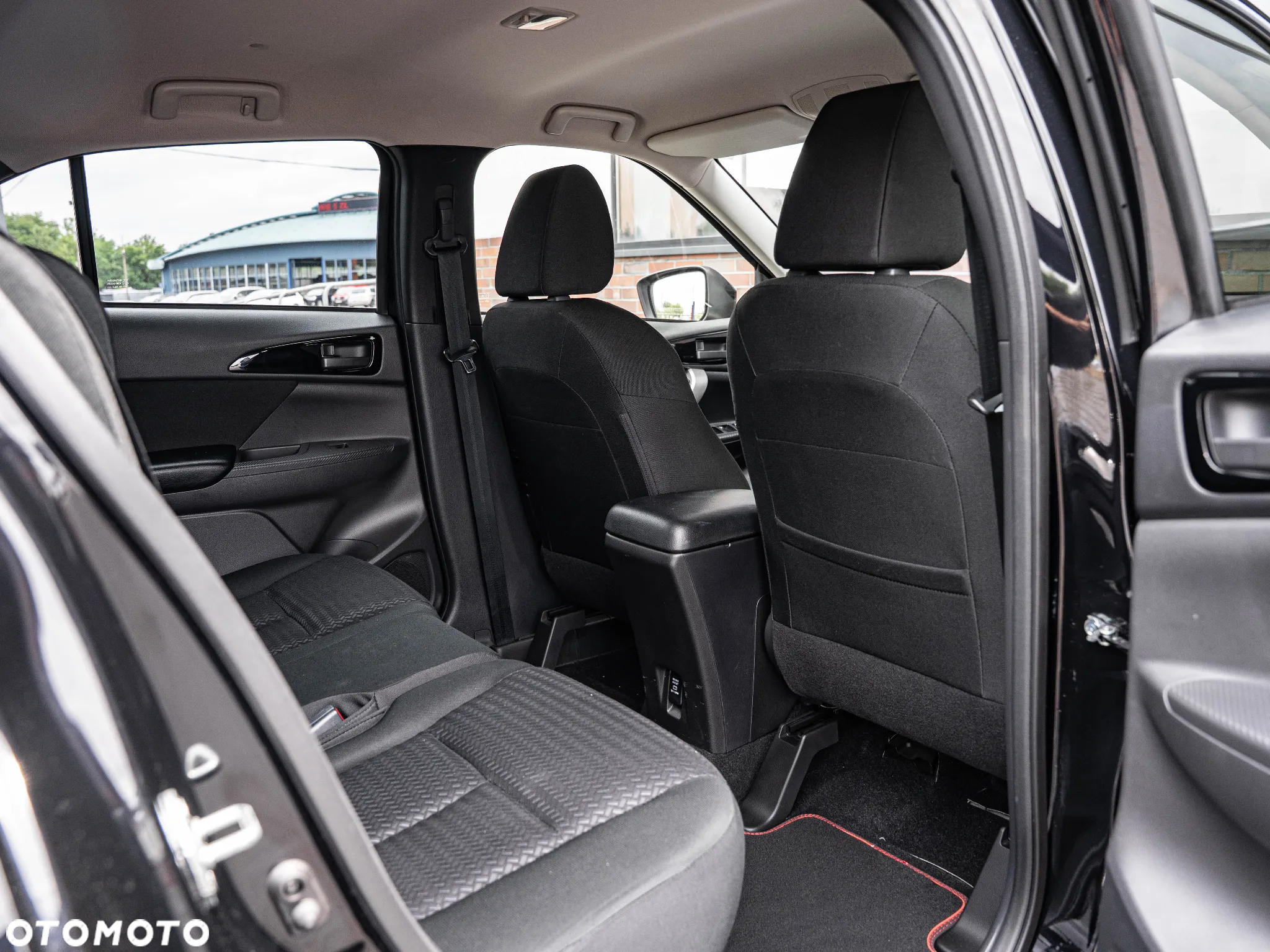 Mitsubishi Eclipse Cross 1.5 T GPF Intense - 28
