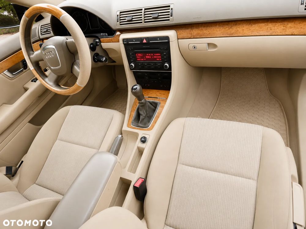Audi A4 Limousine 2 - 29