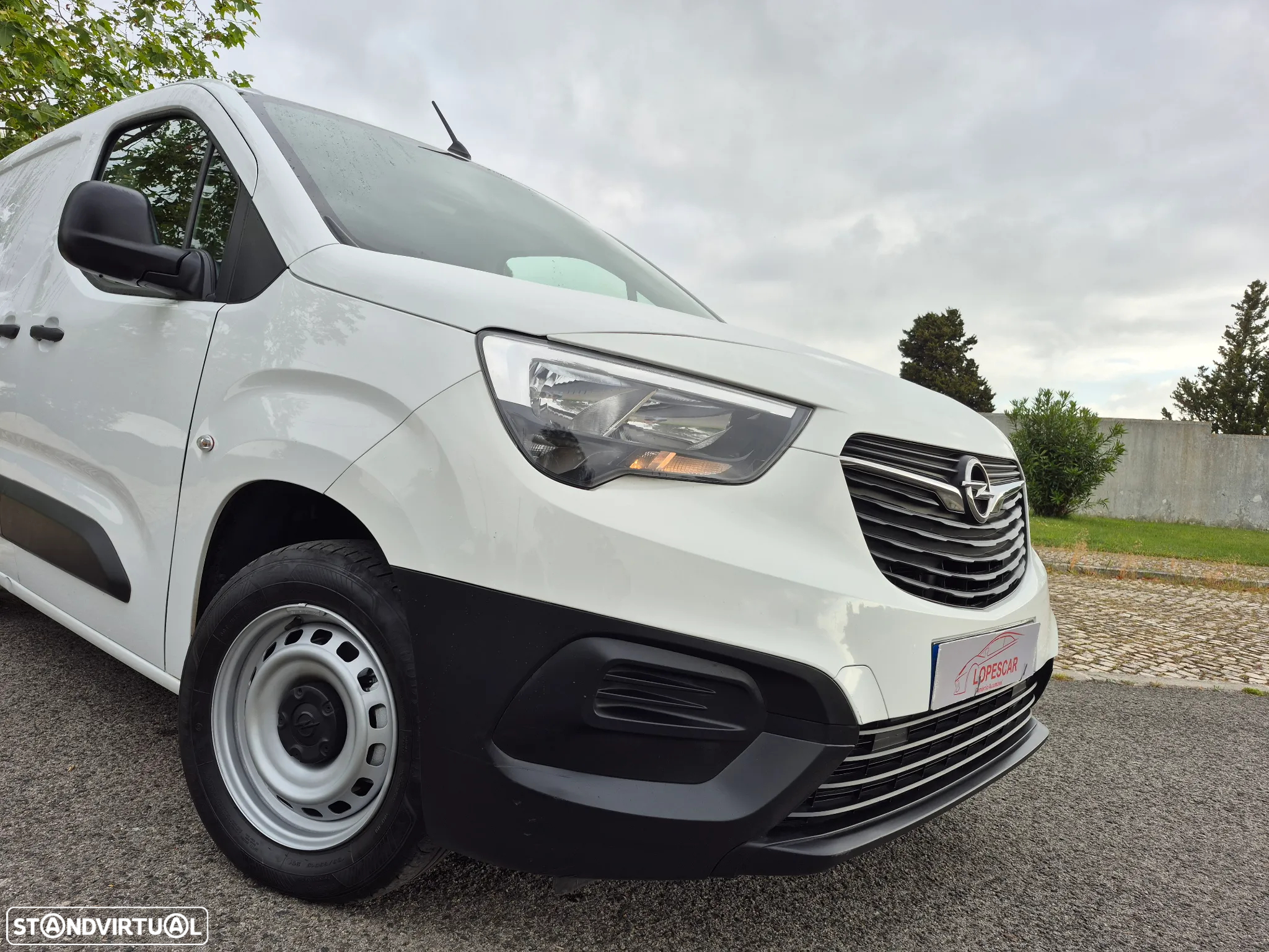 Opel Combo - 2022 | 100.000KM | GARANTIA | 3 LUGARES - 4