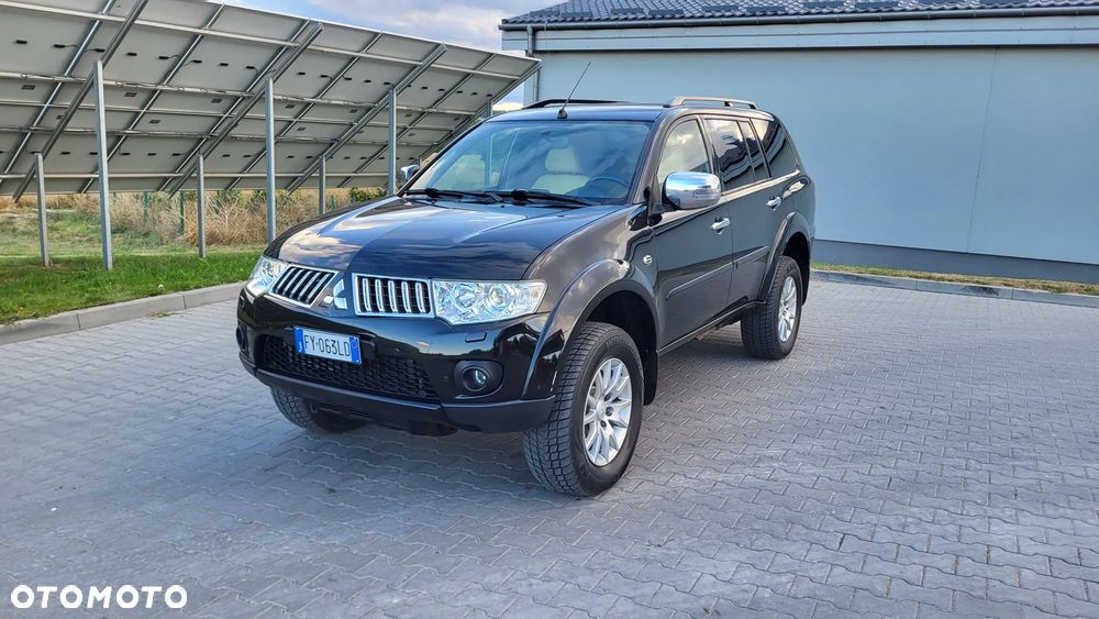 Mitsubishi Pajero Sport 2.5 DID Intense + - 1