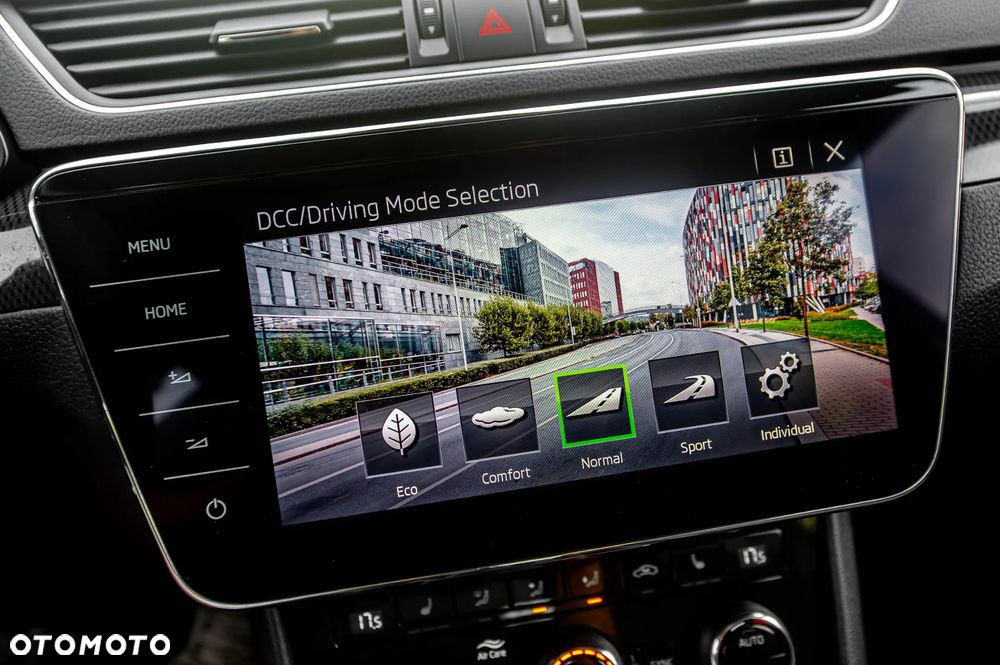 Skoda Superb 2.0 TSI DSG SportLine - 35