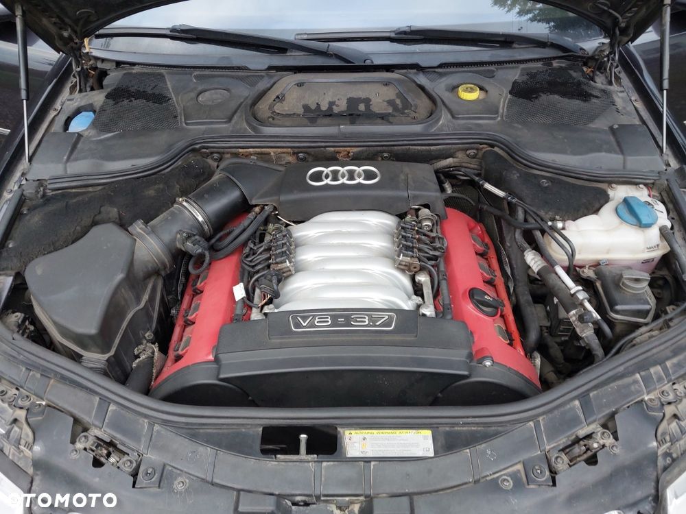Audi A8 - 8