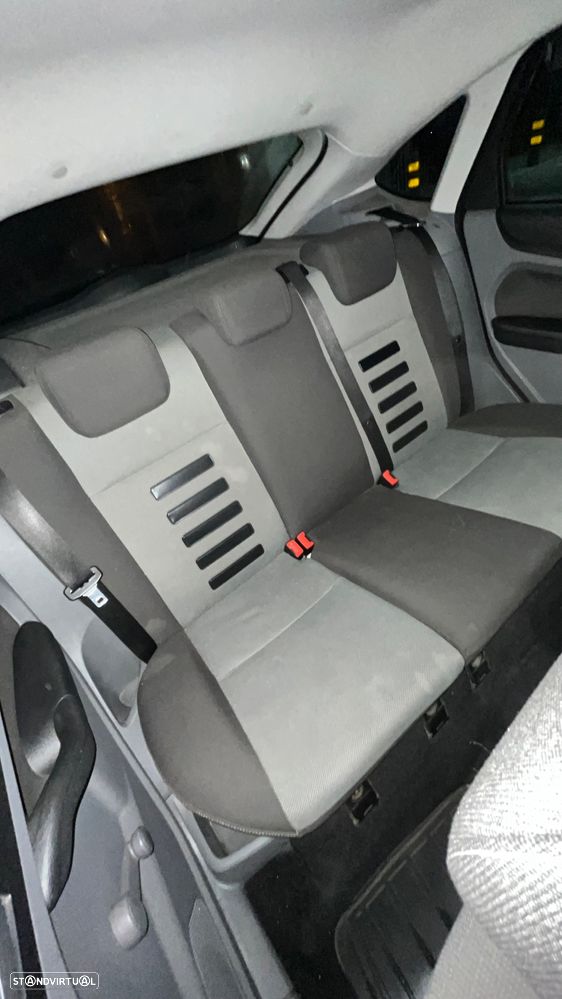 Ford Focus 1.6 TDCi Sport - 8