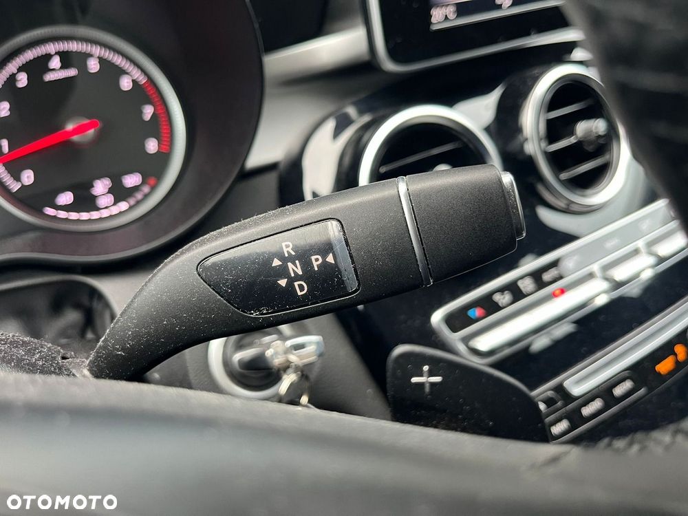 Mercedes-Benz Klasa C 160 9G-TRONIC - 31