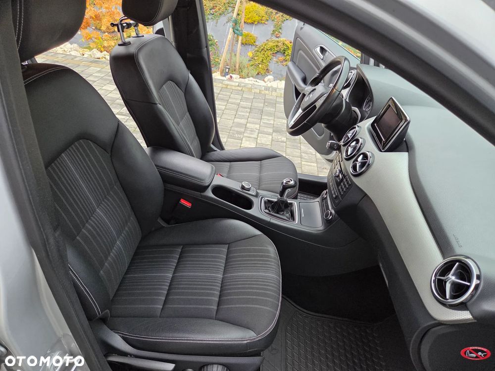 Mercedes-Benz Klasa B 200 (BlueEFFICIENCY) - 9