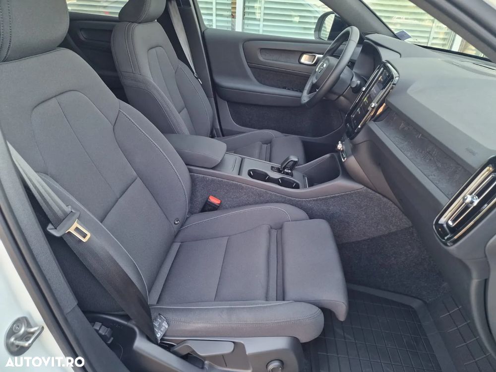 Volvo C40 Recharge Twin Motor AWD Plus - 29