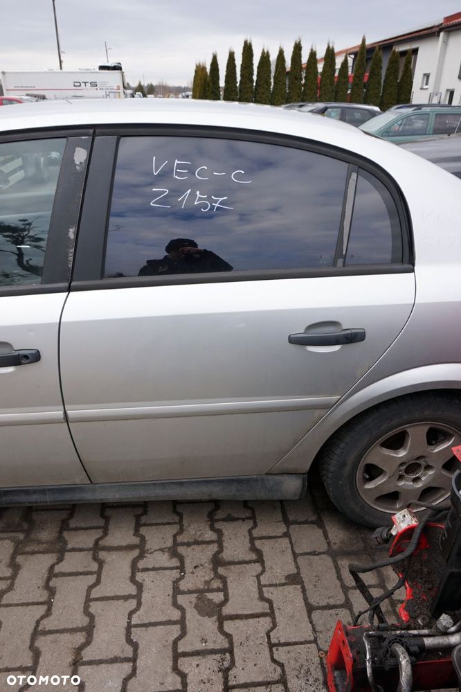 DRZWI TYLNE LEWE VECTRA C SEDAN Z157  SREBRNY OPEL 2002-2005 - 1