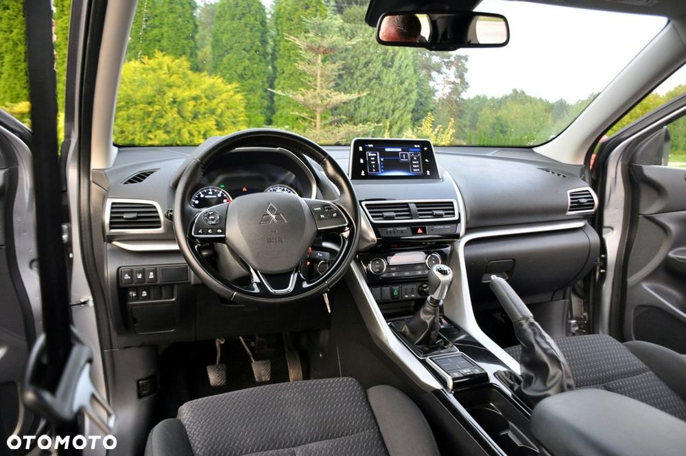 Mitsubishi Eclipse Cross - 28