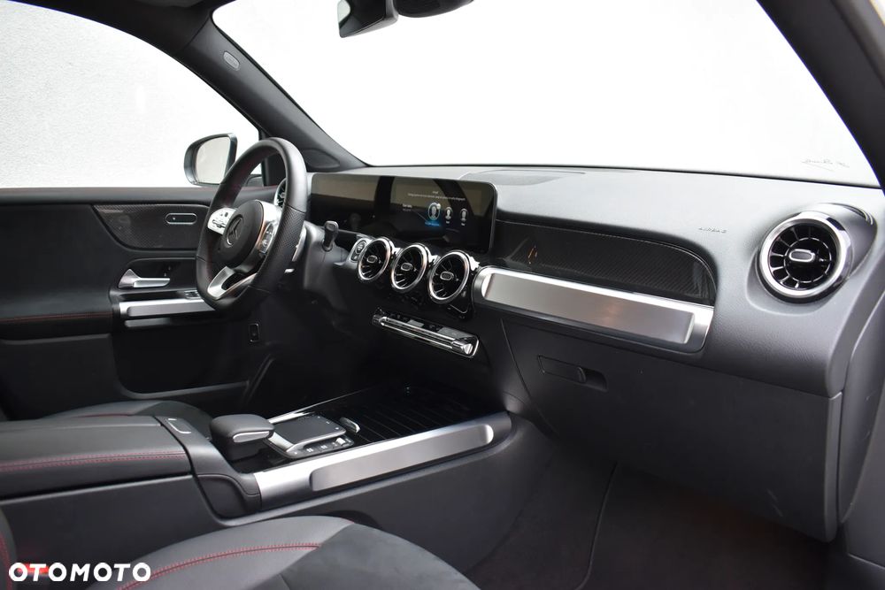 Mercedes-Benz GLB 200 4-Matic AMG Line 8G-DCT - 15