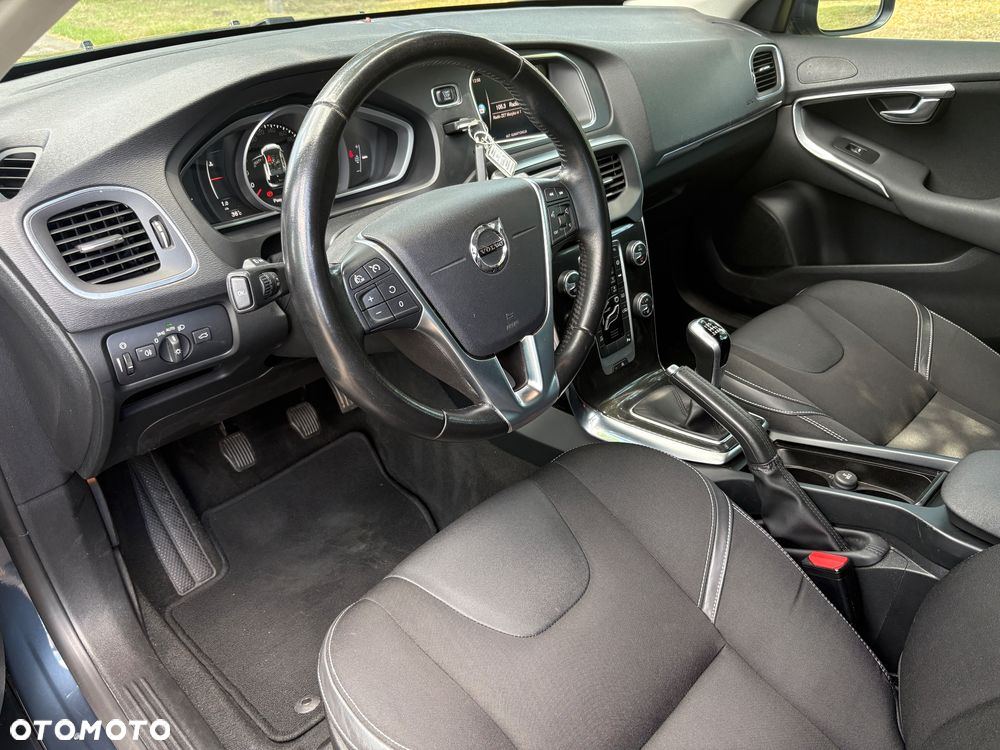 Volvo V40 D2 Momentum - 15