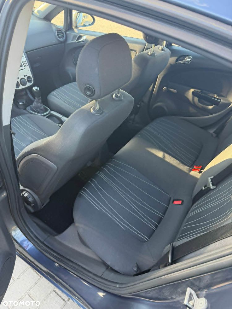 Opel Corsa 1.2 16V Cosmo - 6
