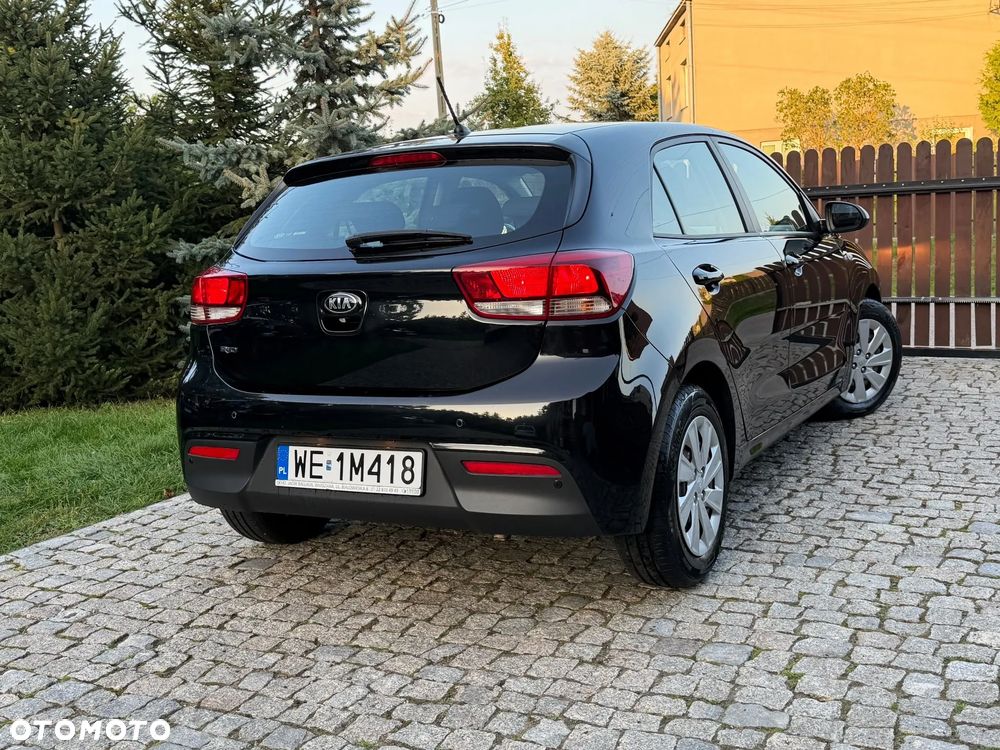 Kia Rio 1.4 M - 13