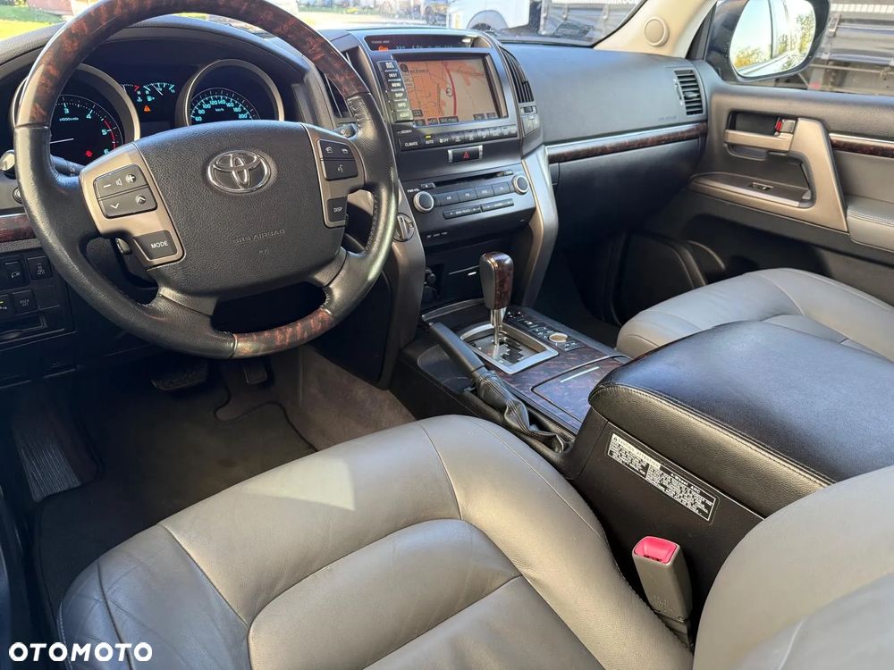 Toyota Land Cruiser LC 4.5 D-4D Prestige Platinium - 12