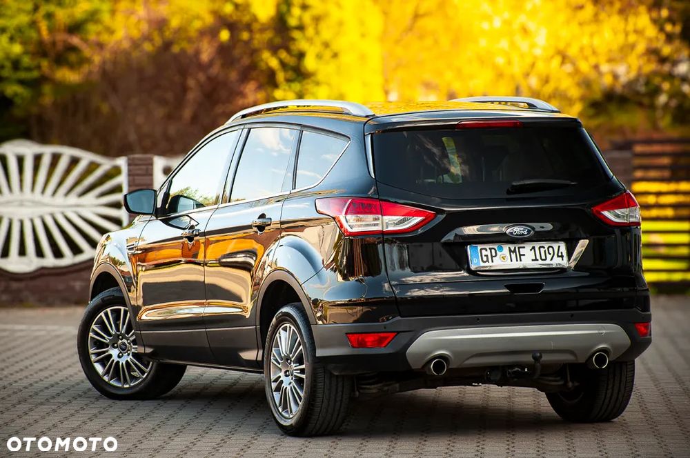 Ford Kuga 2.0 TDCi 4x4 Titanium - 4