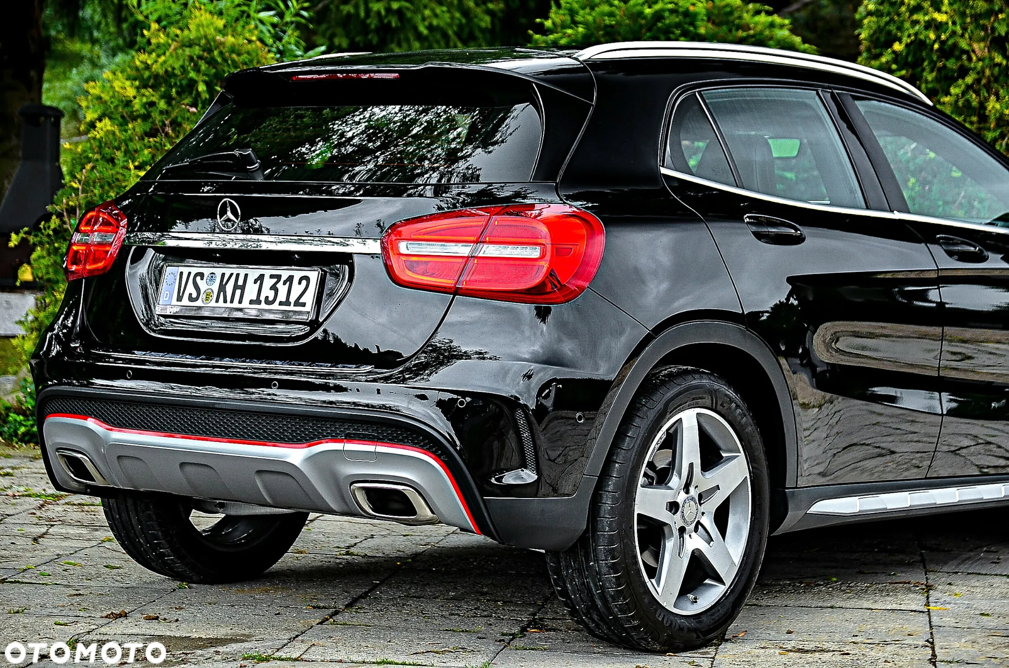 Mercedes-Benz GLA 180 7G-DCT AMG Line - 22