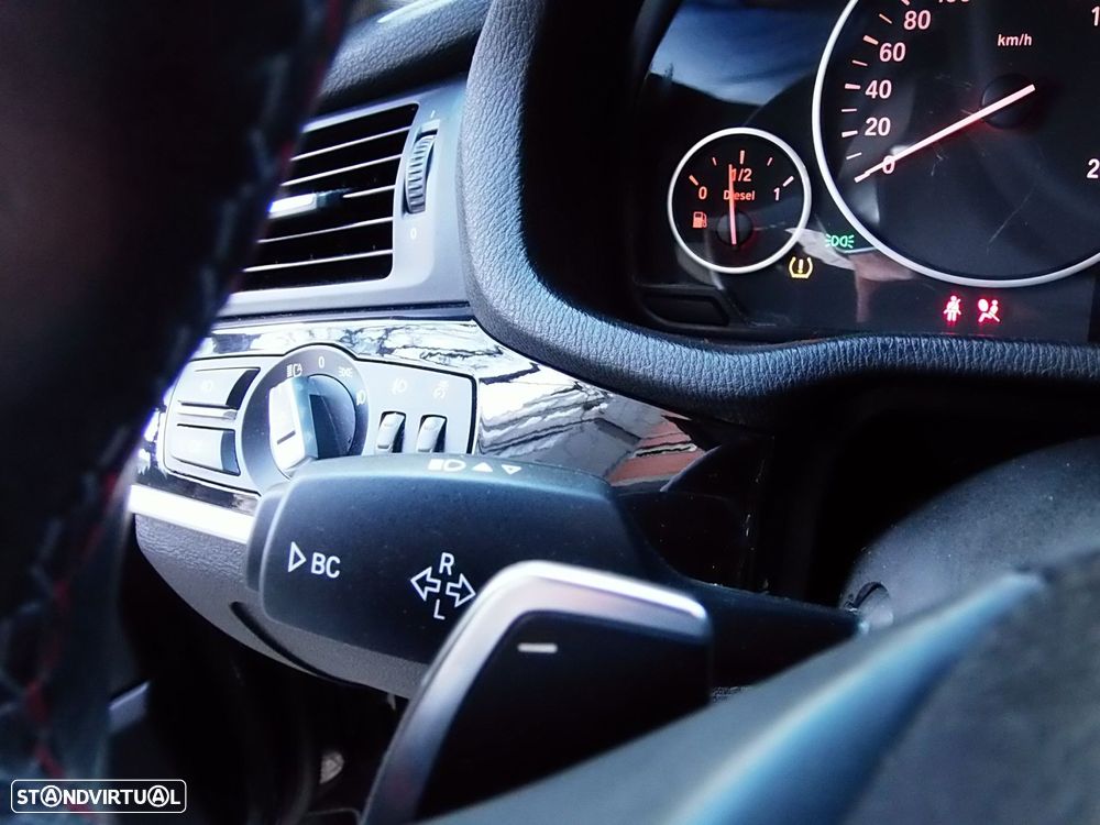 BMW X4 20 d xDrive Auto - 53