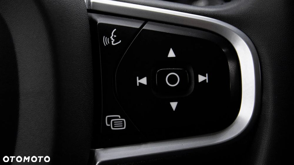Volvo V60 B3 B Momentum Core - 21