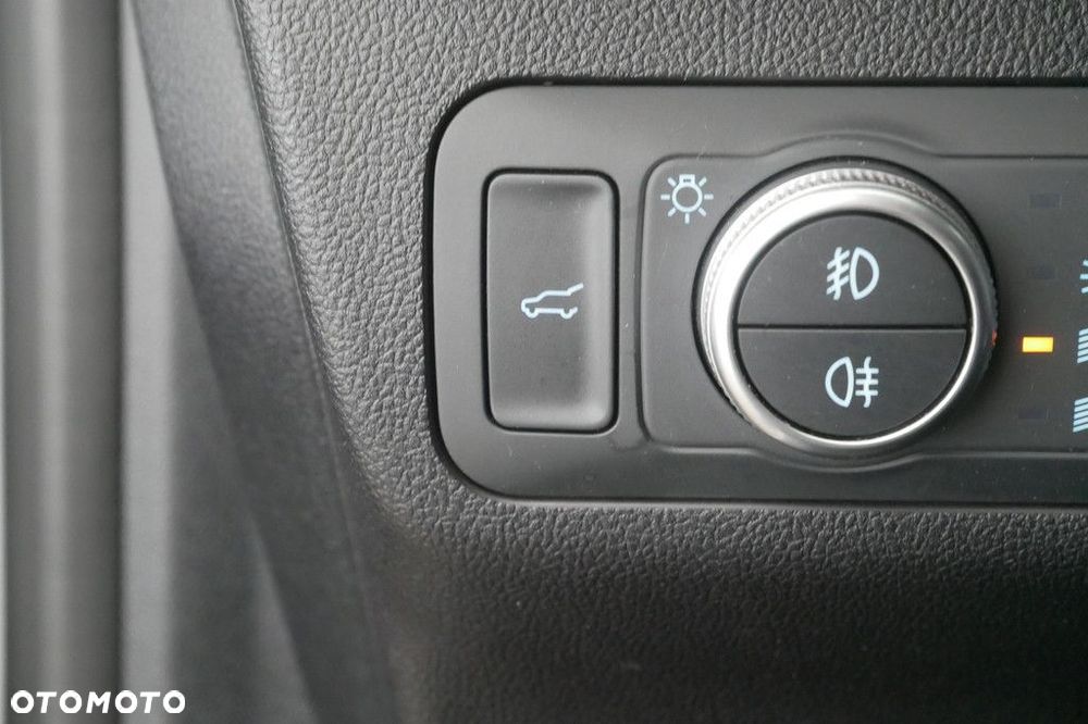Ford Kuga - 18