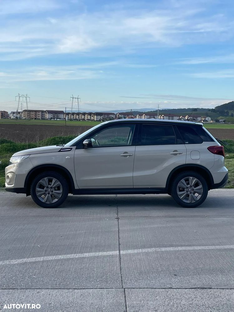 Suzuki Vitara 1.4 Boosterjet MHEV Passion - 4