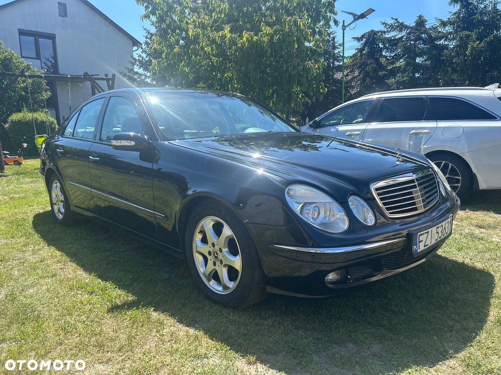 Mercedes-Benz Klasa E 320 CDI T Elegance - 1