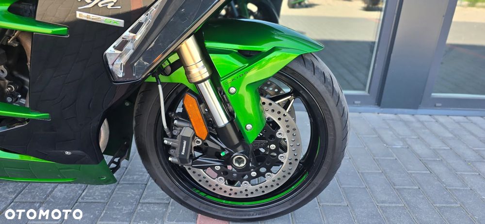 Kawasaki Ninja H2 SX - 16