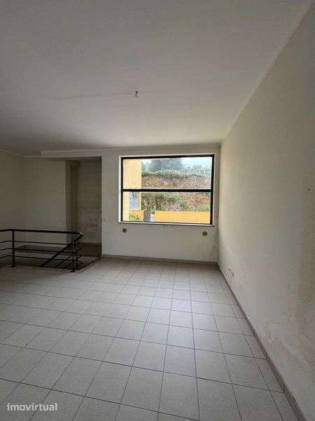 Loja Comercial - 153m² com Montra e Garagem em Oliveira de Frades - Grande imagem: 4/7