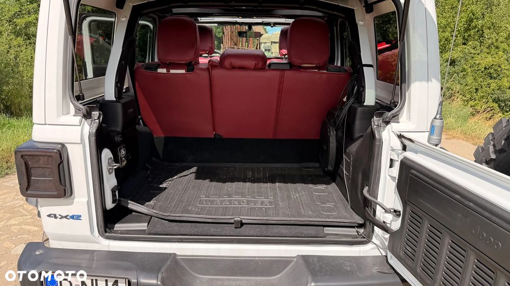 Jeep Wrangler - 21