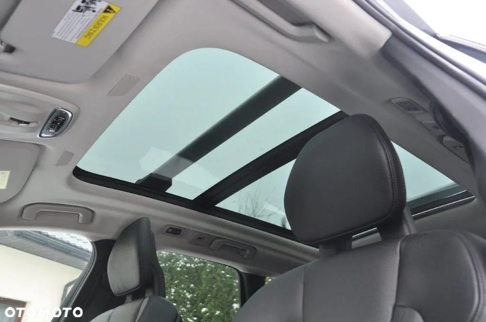 Volvo XC 60 T6 AWD Momentum - 17