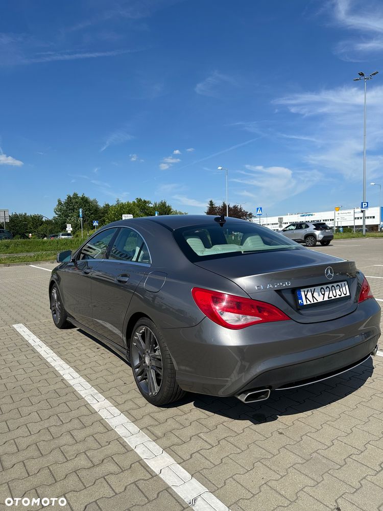 Mercedes-Benz CLA 250 7G-DCT - 5