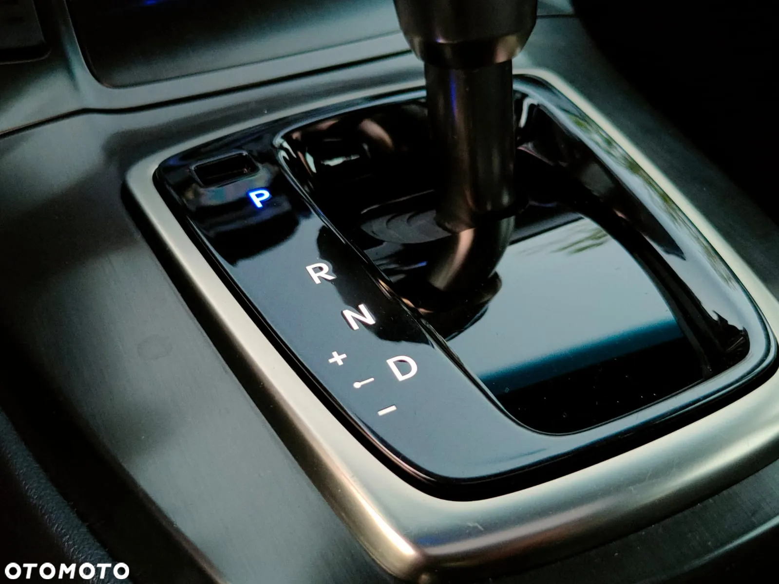 Hyundai Genesis Coupe 3.8 V6 Automatik - 27