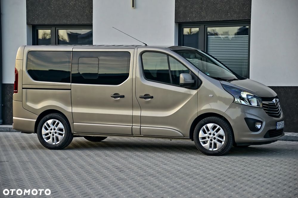 Opel Vivaro - 25