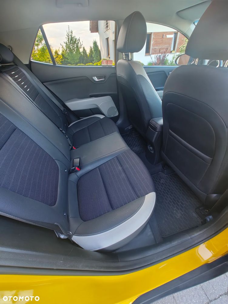 Kia Stonic 1.4 L - 12