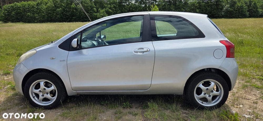 Toyota Yaris 1.4 D-4D Sol - 1