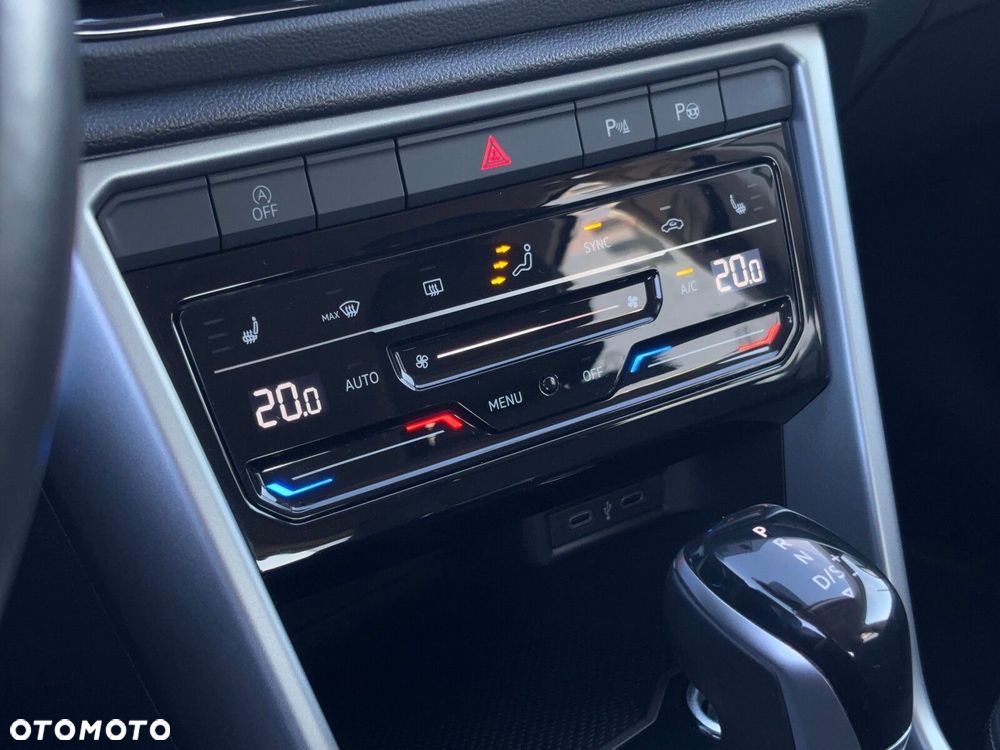 Volkswagen T-Roc - 21