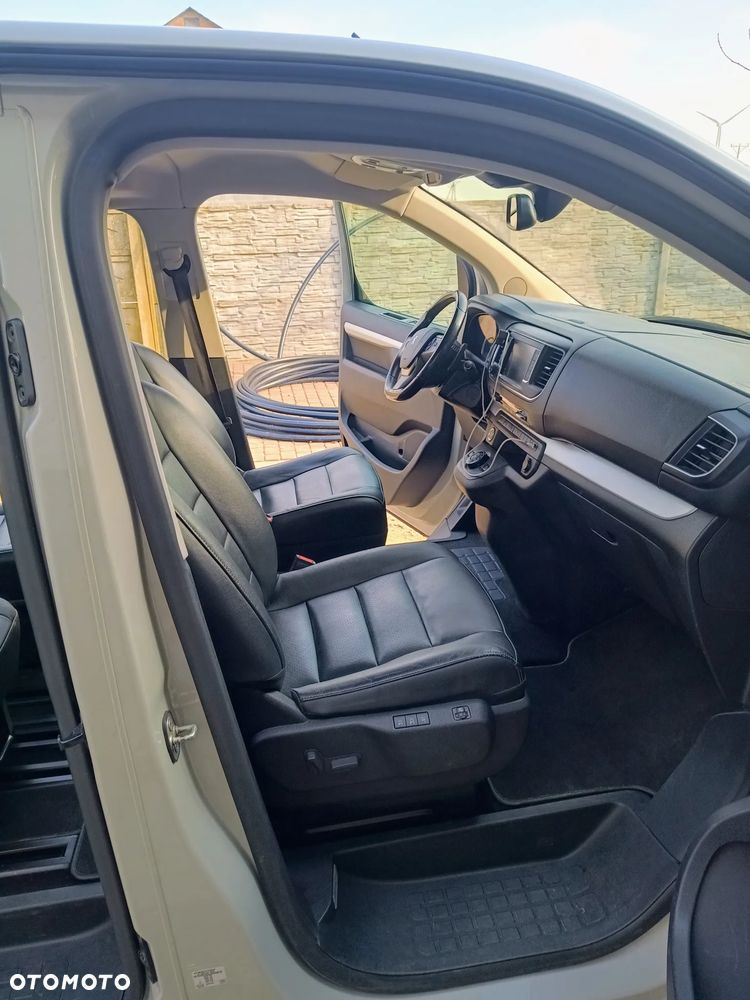Peugeot Traveller L2 2.0 EAT8 Business VIP - 21
