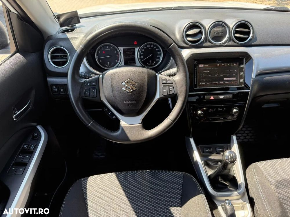 Suzuki Vitara 1.6 Passion - 18
