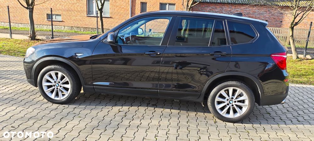 BMW X3 xDrive28i Sport-Aut - 2