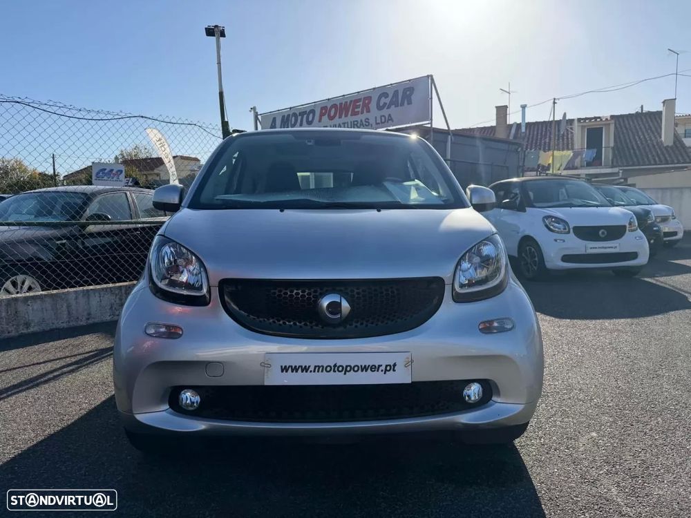 Smart Fortwo Coupé 2019 photo 3