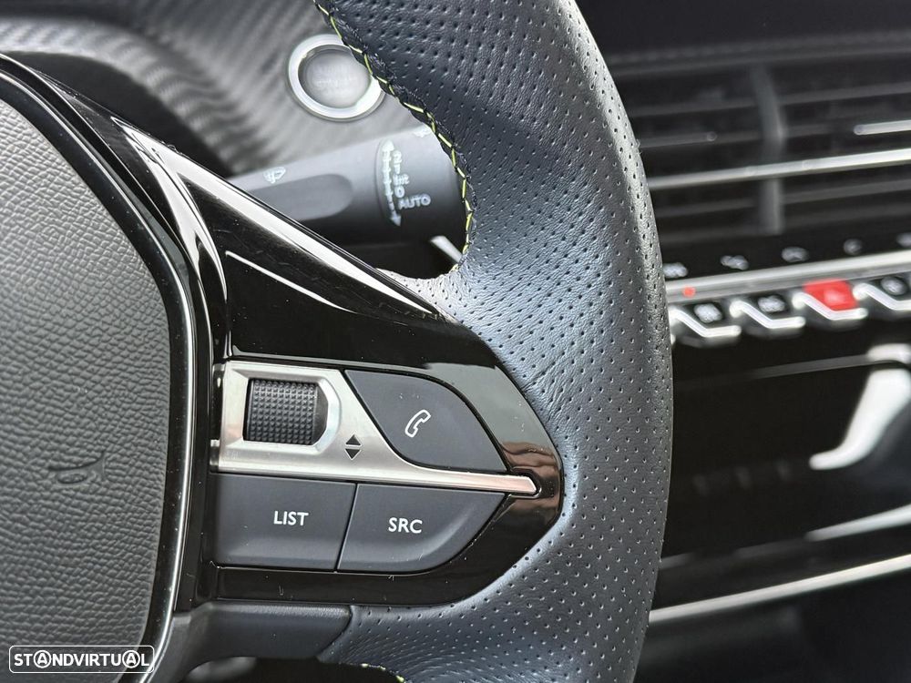 Peugeot 208 1.2 PureTech GT - 28