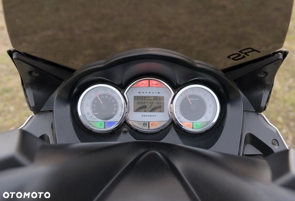 Peugeot Satelis - 23