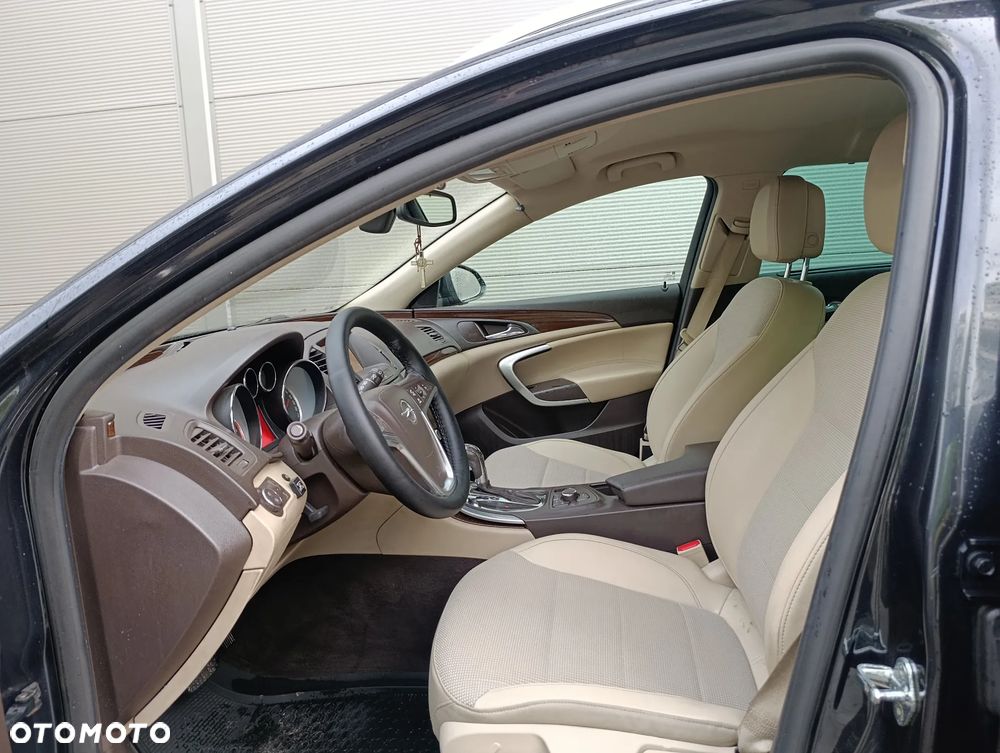Opel Insignia 2.0 T Cosmo 4x4 - 24