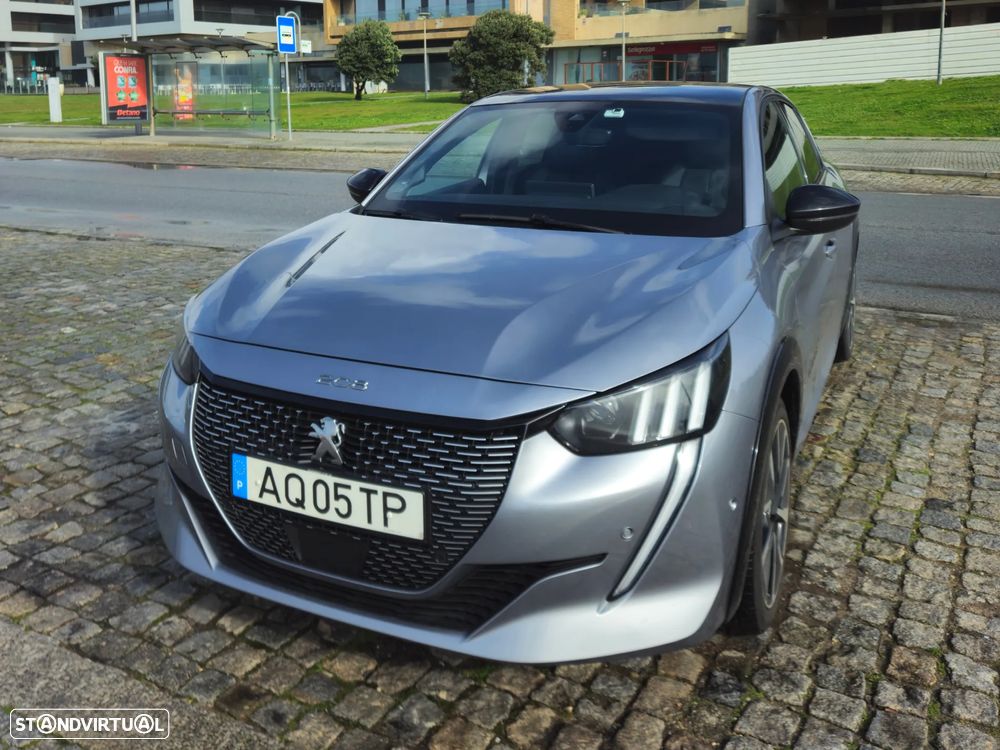 Peugeot e-208 50 kWh GT - 1