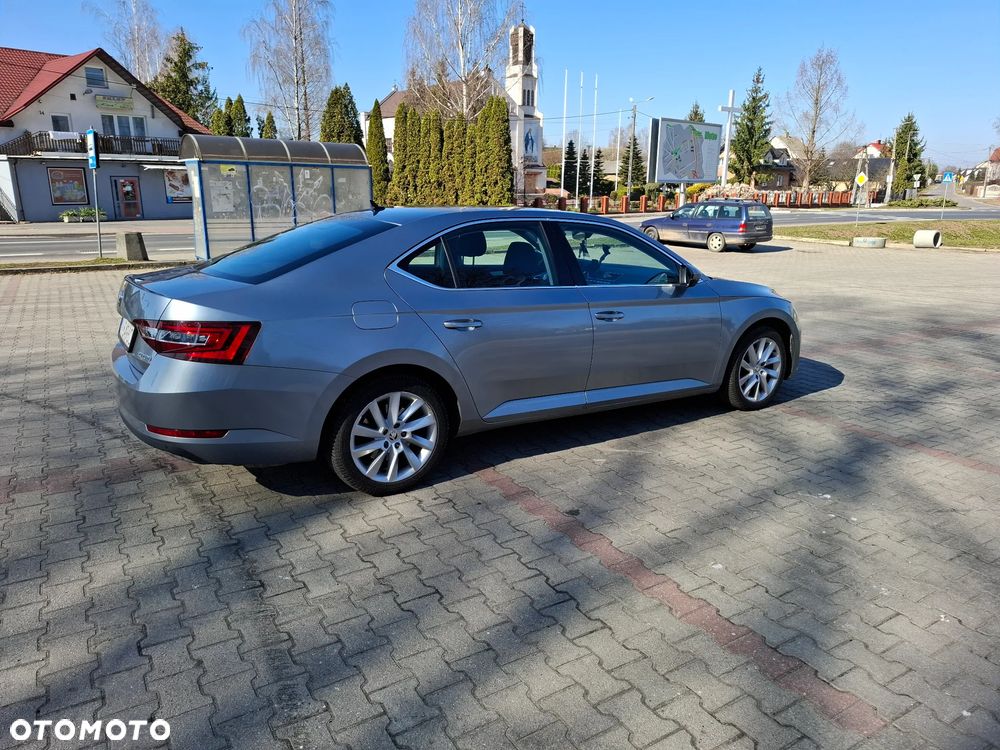 Skoda Superb 1.5 TSI ACT Ambition DSG - 3