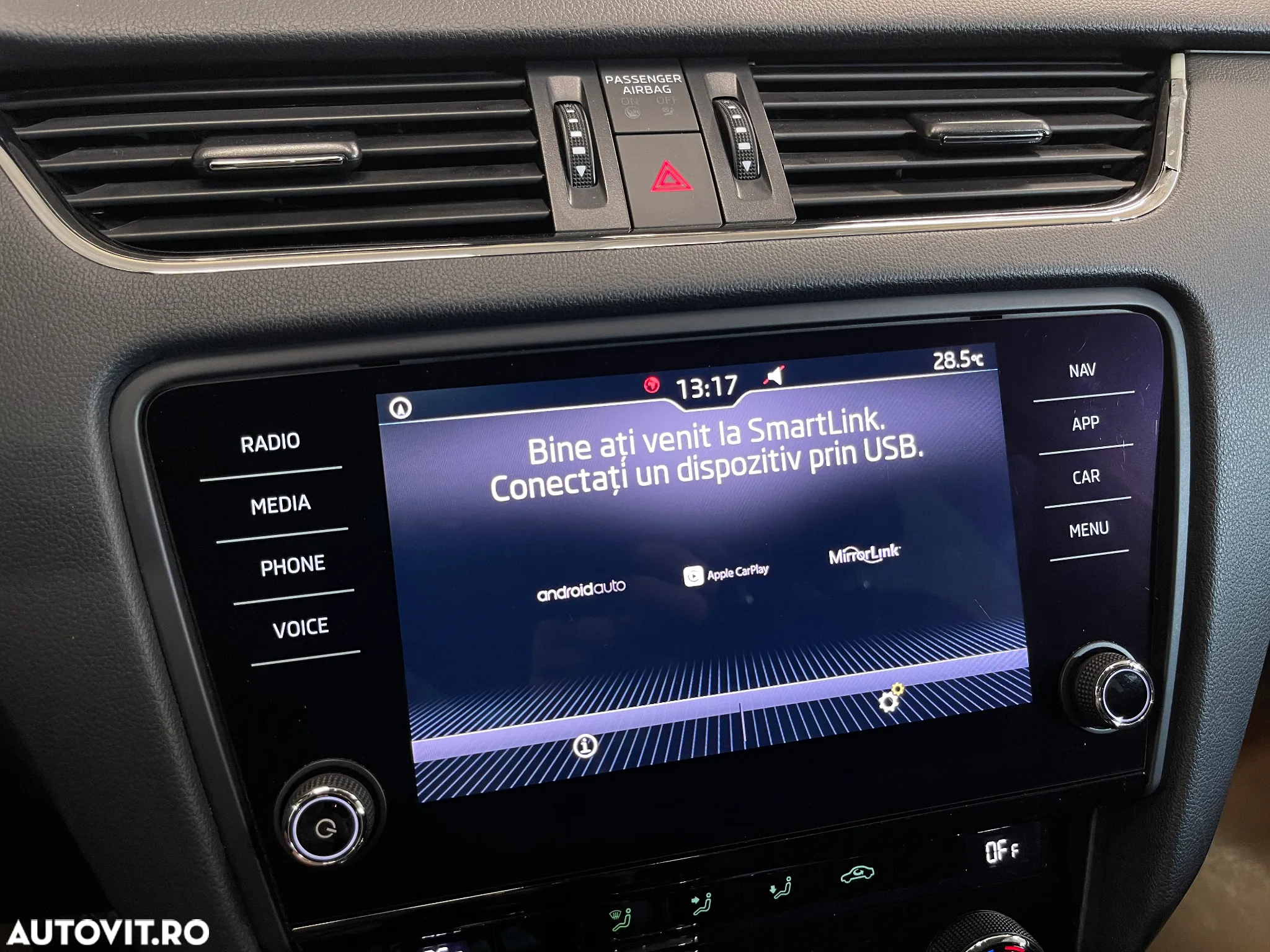 Skoda Octavia Combi Diesel 1.6 TDI DSG Style - 16