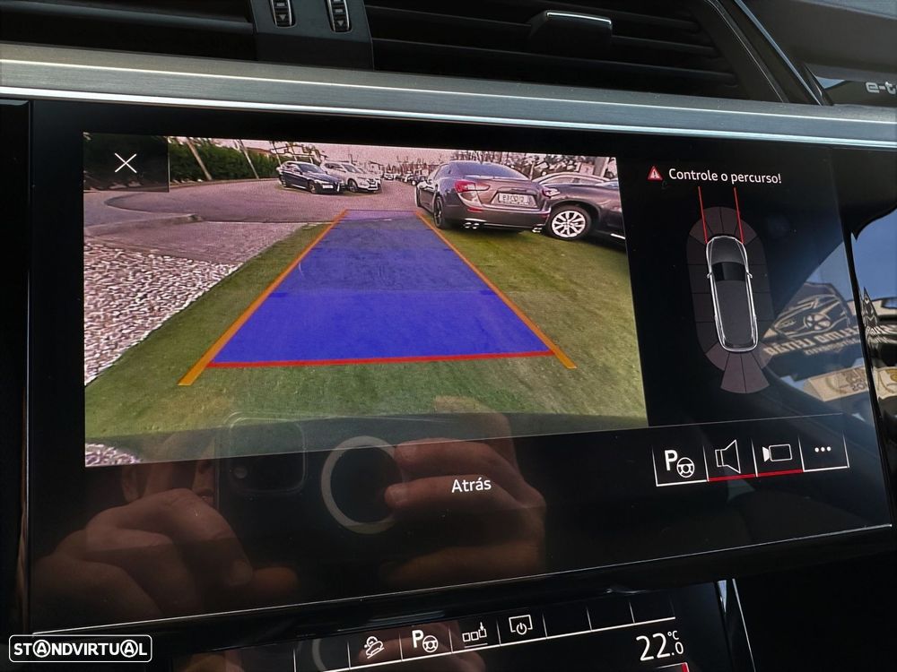 Audi e-tron 55 quattro S line - 42