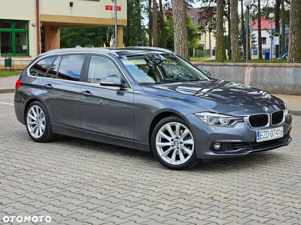 BMW Seria 3 320i Advantage - 1